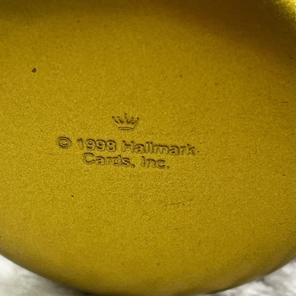 Hallmark Keepsake Ornament Compact Skater Christmas Reflections Dated 1998‎